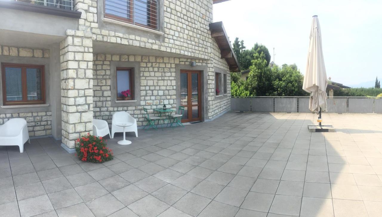 Vela Di Soleville Camere Con E Senza Vista Lago Con Ristorante & Pizzeria Сале-Маразіно Екстер'єр фото